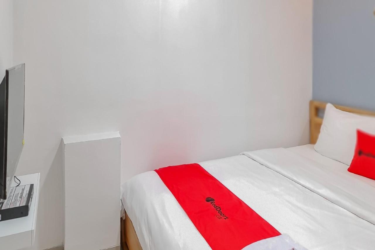 RedDoorz Plus @ Batutulis Bogor Exterior foto