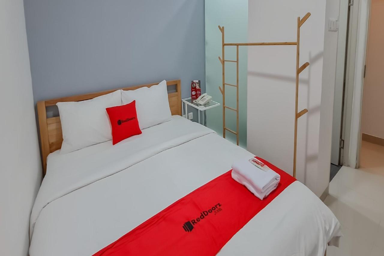 RedDoorz Plus @ Batutulis Bogor Exterior foto